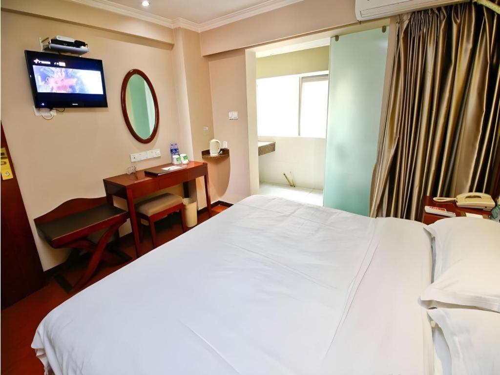 Greentree Inn Xi'An Bell And Drum Tower Food Street Ancient City Wall Ximen Express Hotel Buitenkant foto