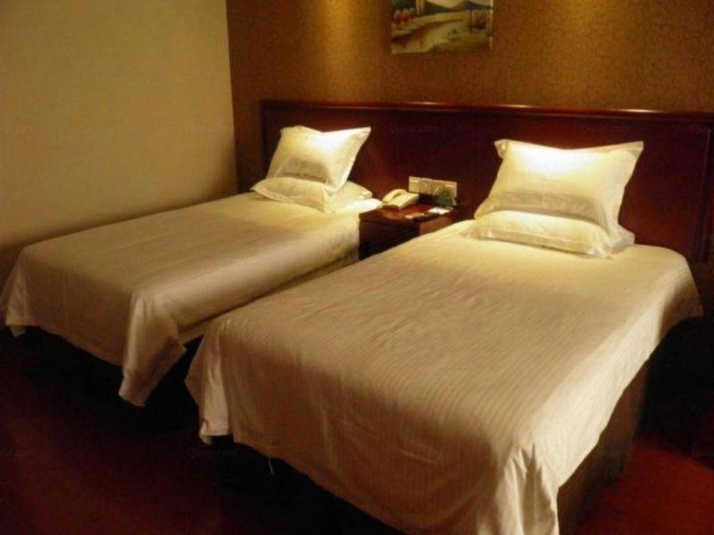 Greentree Inn Xi'An Bell And Drum Tower Food Street Ancient City Wall Ximen Express Hotel Buitenkant foto